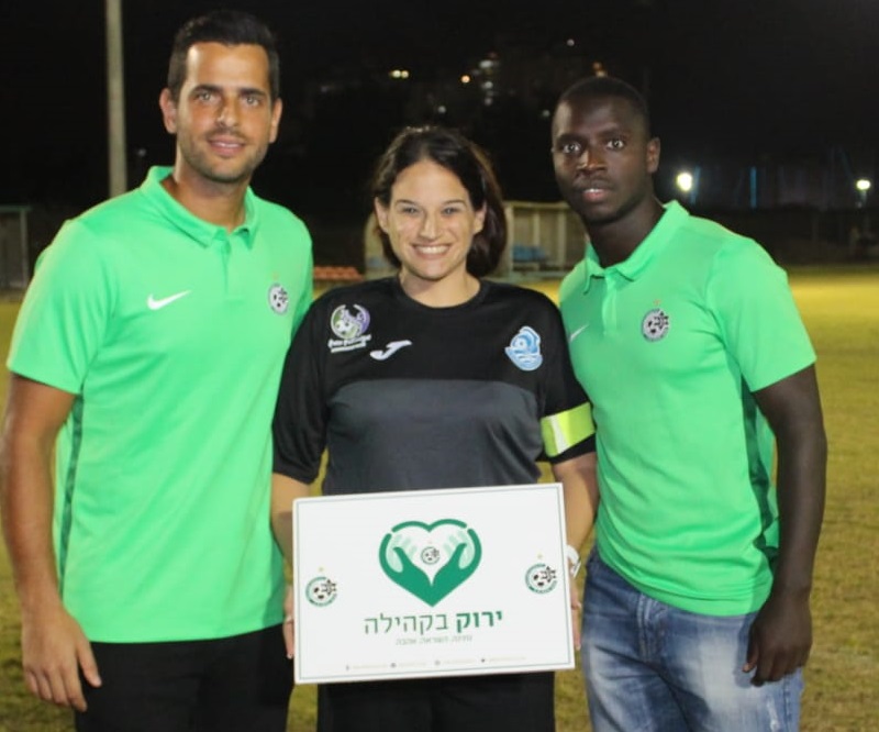 כדורגל נשים: שחקני מכבי הגיעו לתמוך