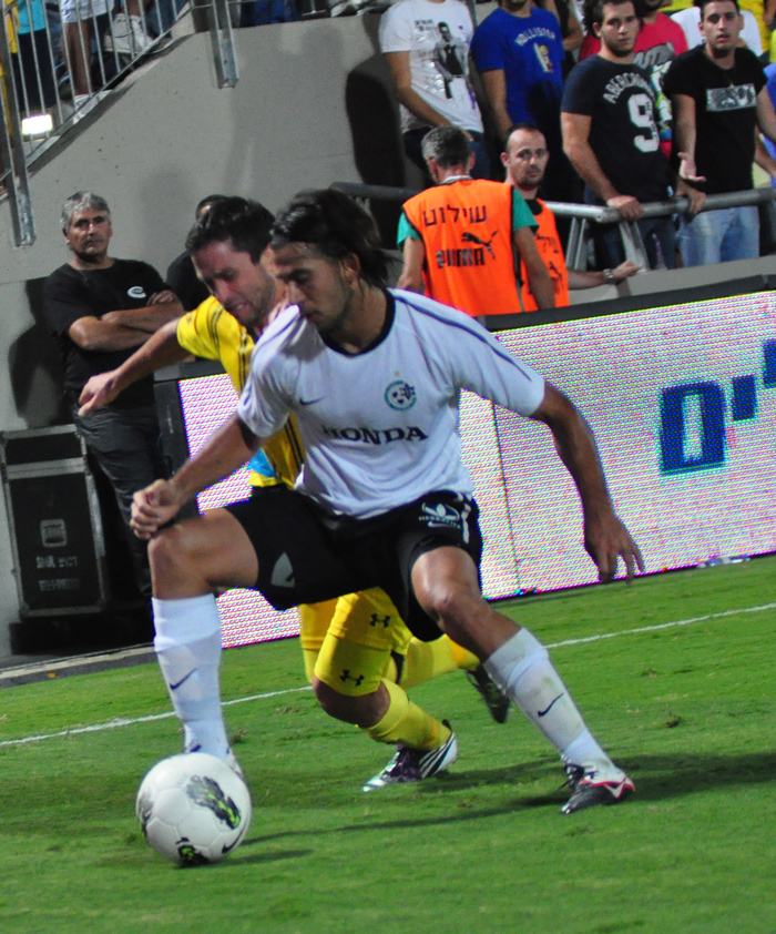 ישראלביץ (בצהוב) שיחק במכבי חיפה כאשר דגני שיחק במחלקת הנוער בחיפה. צילום: ג'ו הירש